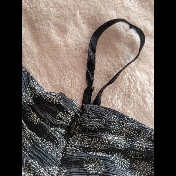 Express Black Ruffle Mini Skirt - Picture 5 of 9